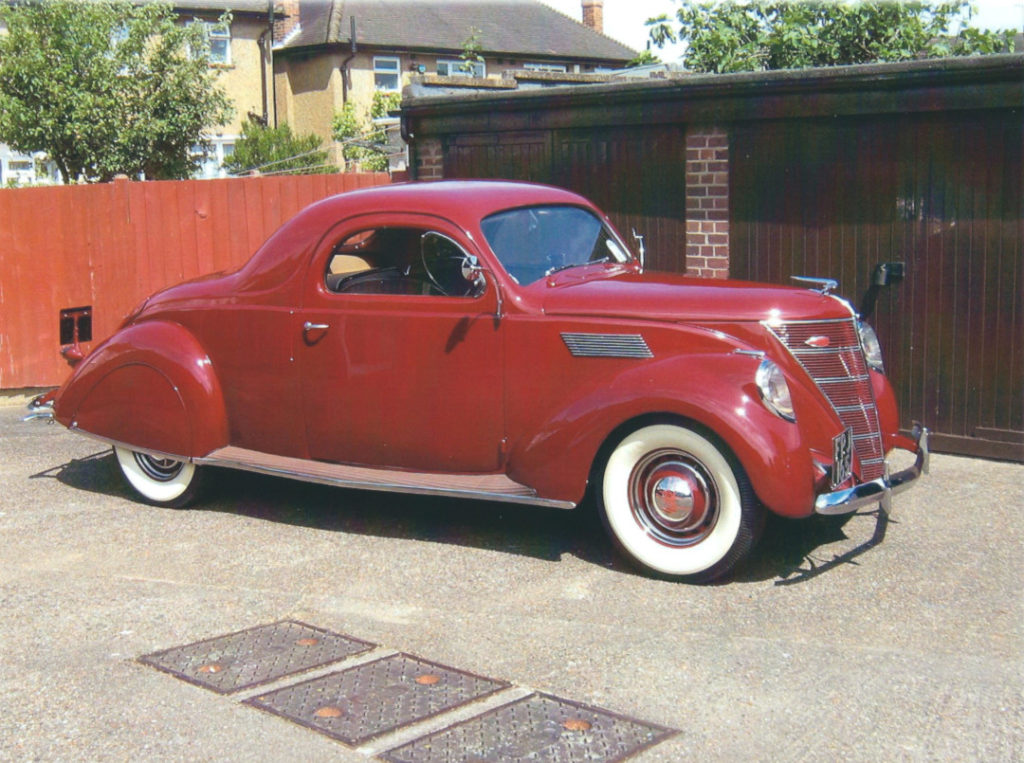 1937 Lincoln Zephyr Coupe1