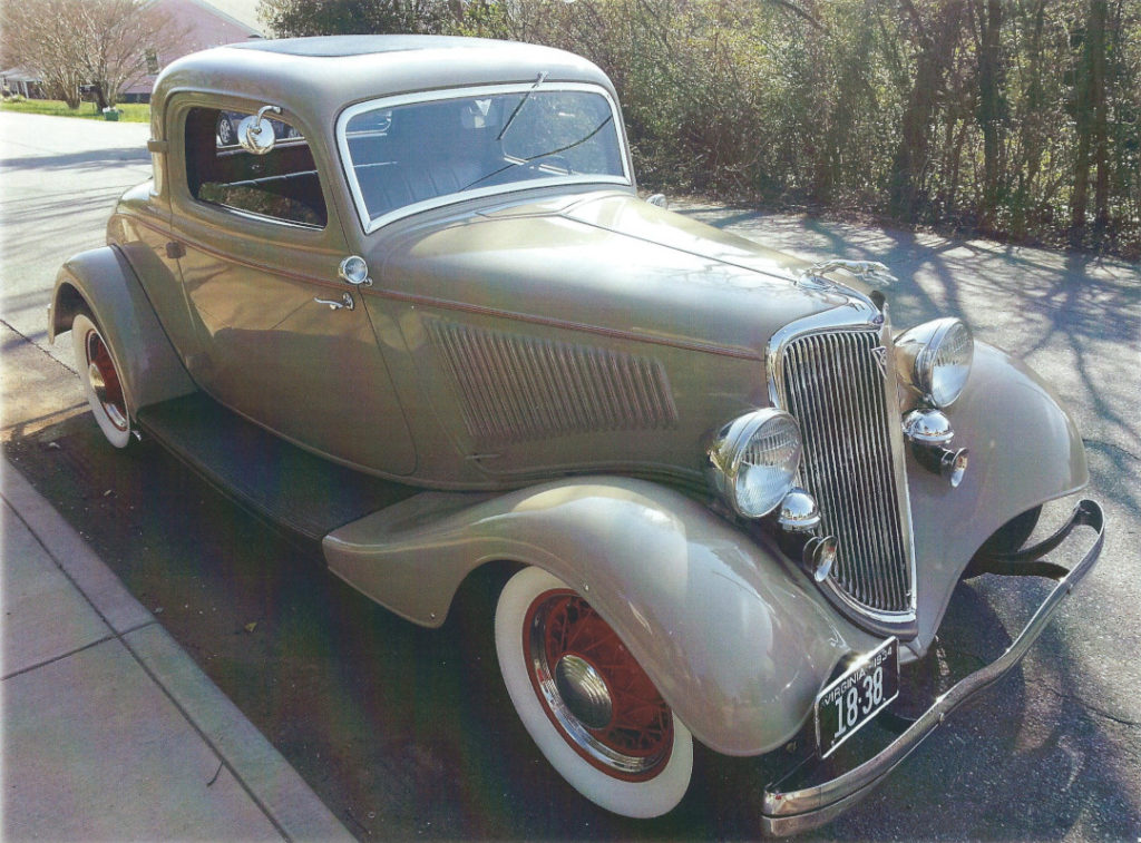 1934 Ford Deluxe 3 Window Coupe