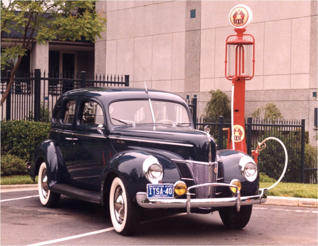1940 Ford Deluxe Fordor Sedan