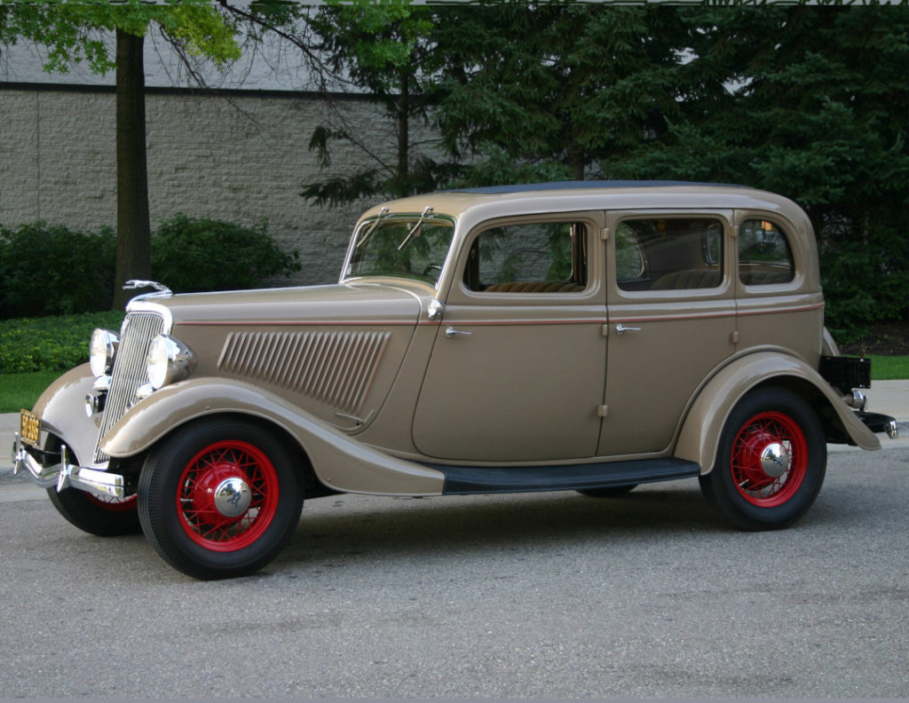 1934 Ford Deluxe Fordor Sedan