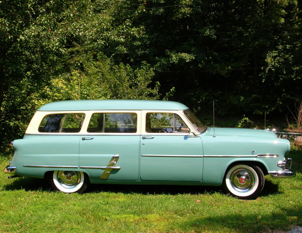 1953 Ford Customline Country Sedan